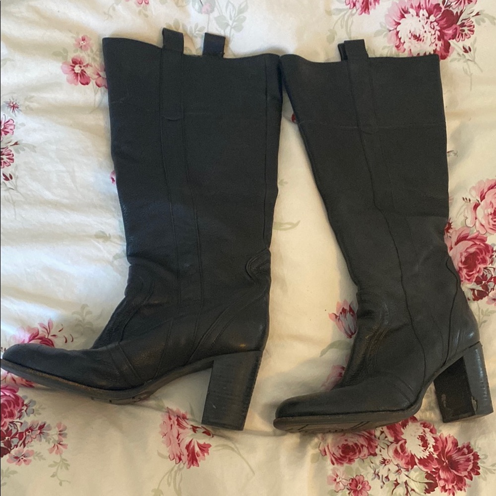 Kenneth Cole Reaction Black Heeled Boots soft buttery leather.